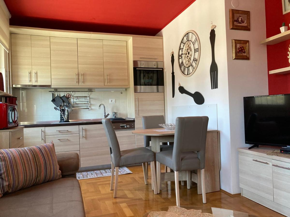 Apartment Capriati With Parking Garage Umago Exterior foto