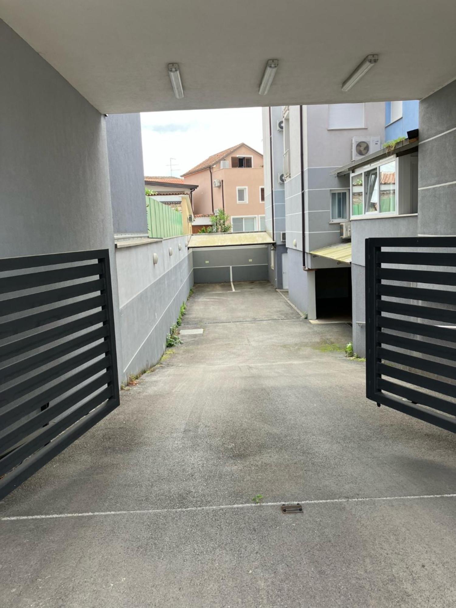 Apartment Capriati With Parking Garage Umago Exterior foto